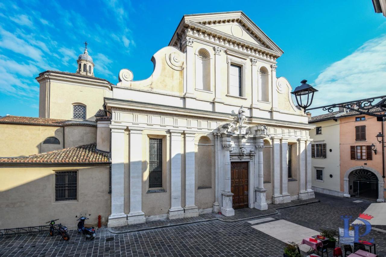 DesenzanoLoft DOM APARTMENT Desenzano del Garda Buitenkant foto